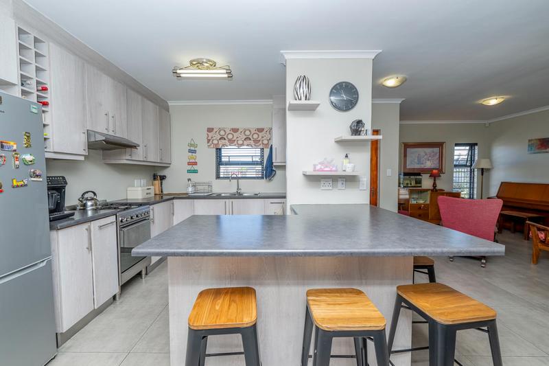 4 Bedroom Property for Sale in Viking Village Western Cape
